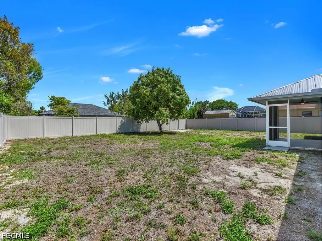2509 Academy Boulevard Cape Coral FL 33904