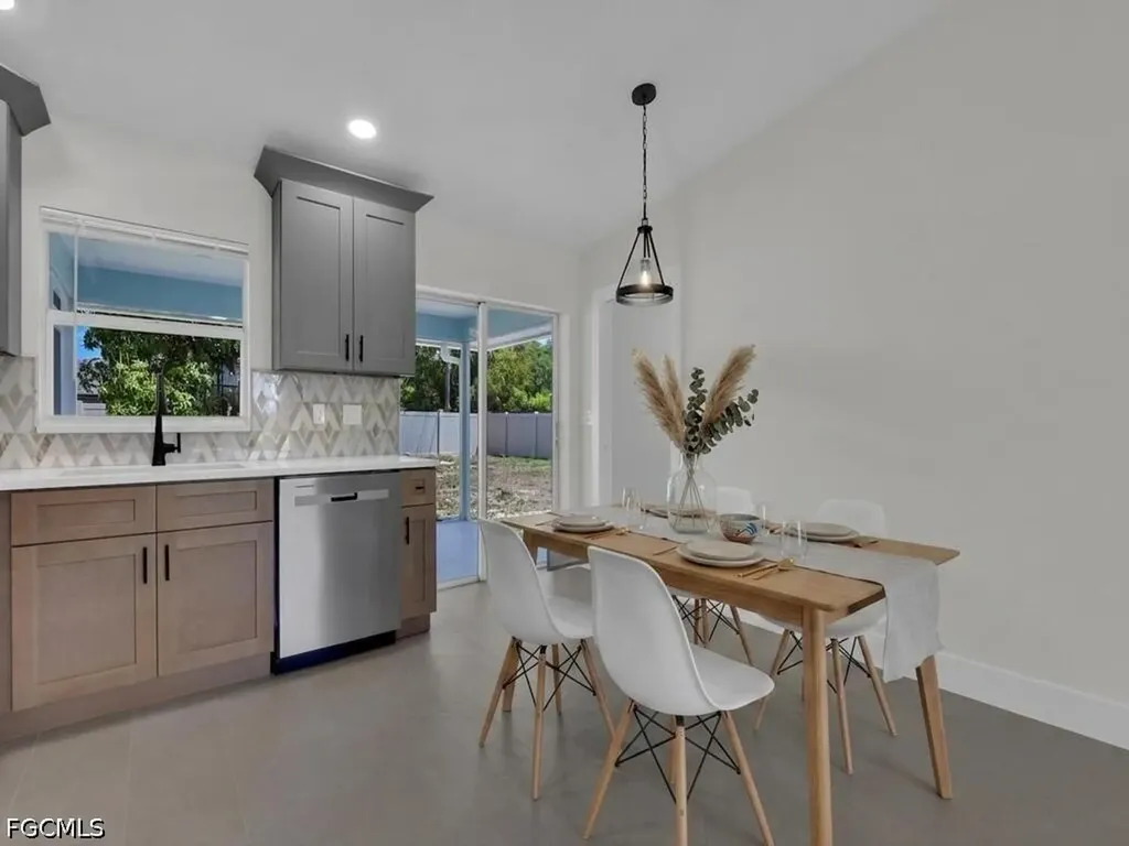 2509 Academy Boulevard Cape Coral FL 33904