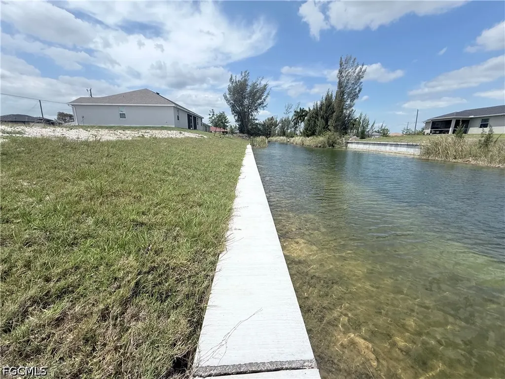 1721 NW 20th Terrace Cape Coral FL 33993