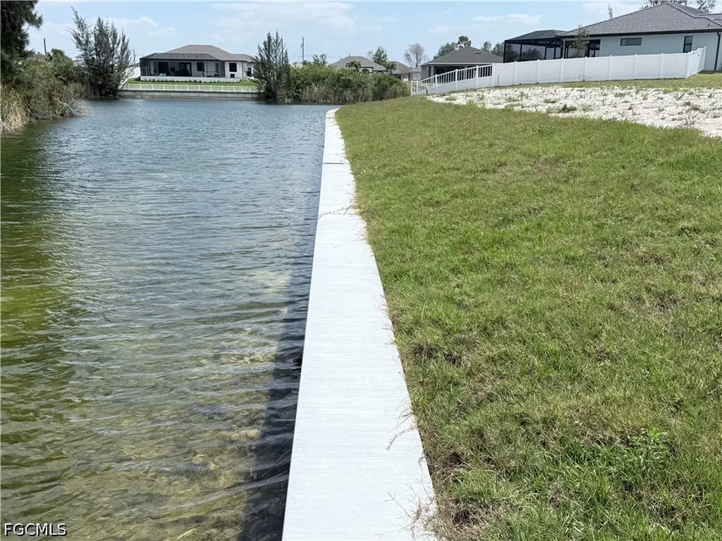 1721 NW 20th Terrace Cape Coral FL 33993