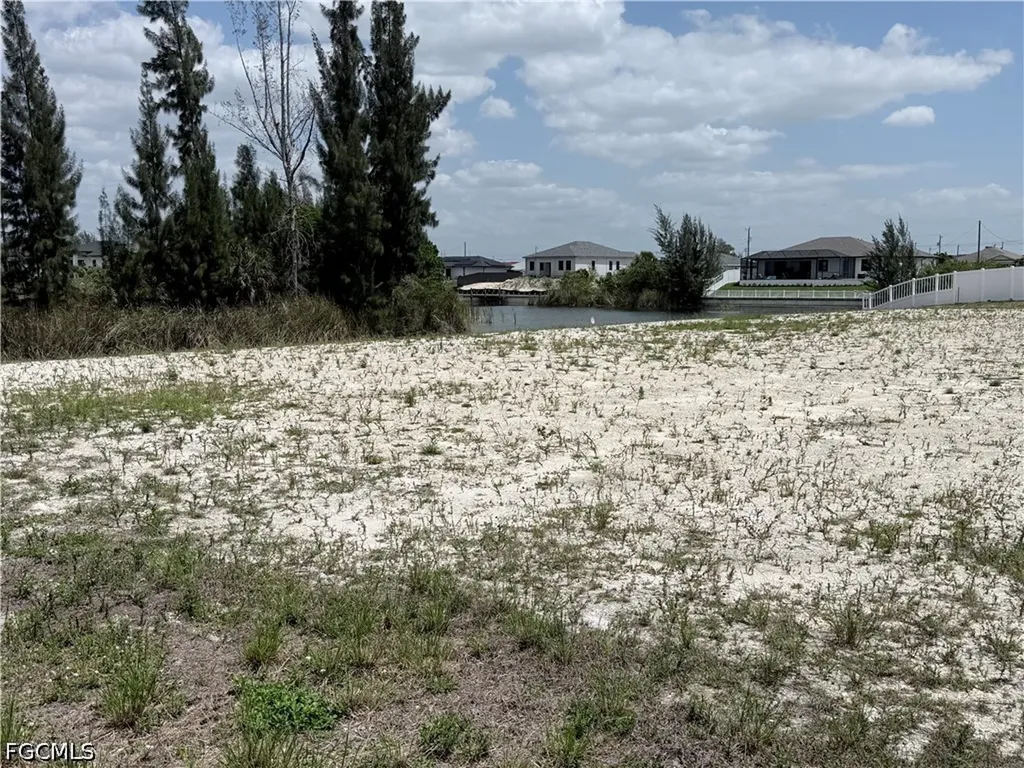 1721 NW 20th Terrace Cape Coral FL 33993