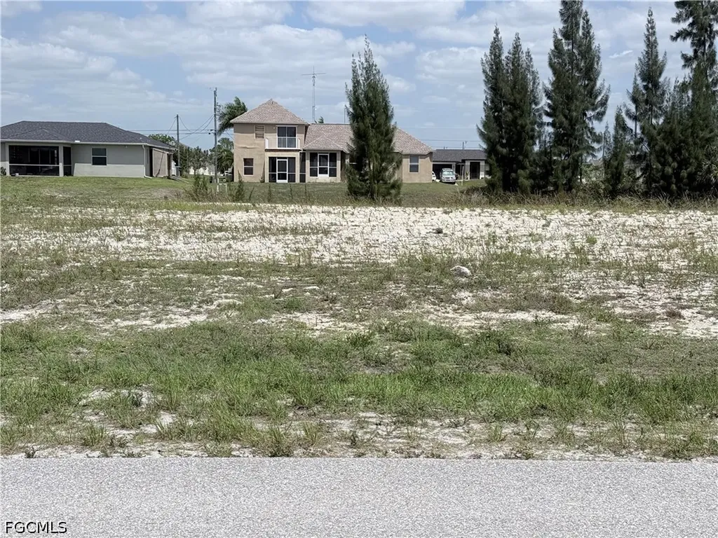 1721 NW 20th Terrace Cape Coral FL 33993