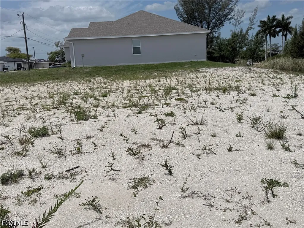 1721 NW 20th Terrace Cape Coral FL 33993