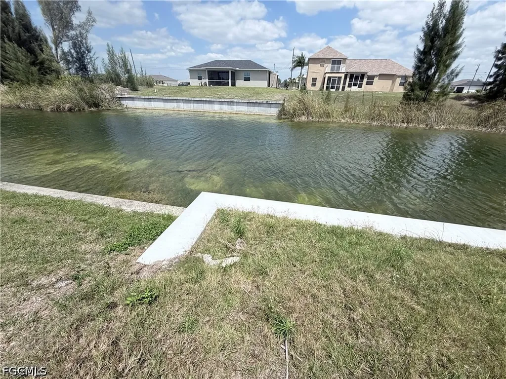 1721 NW 20th Terrace Cape Coral FL 33993