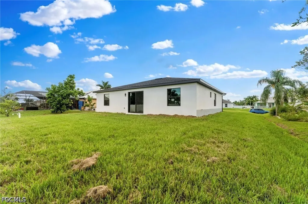 1236 NW 25th Place Cape Coral FL 33993