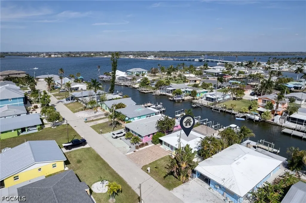 2639 Bridgeview Street Matlacha FL 33993