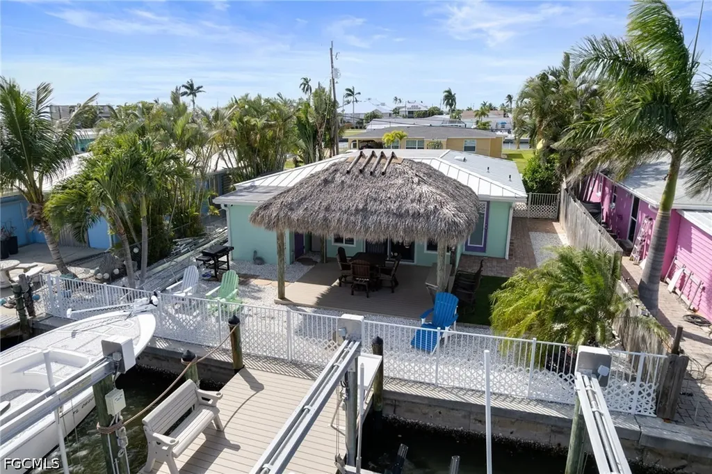 2639 Bridgeview Street Matlacha FL 33993
