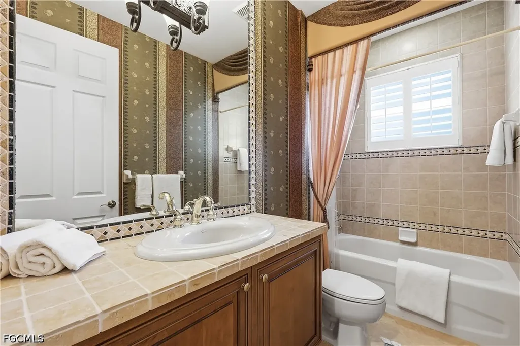 9277 Springview Loop Estero FL 33928