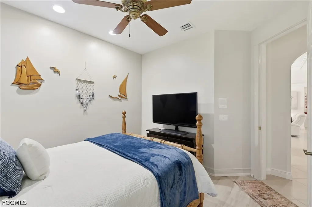 9277 Springview Loop Estero FL 33928