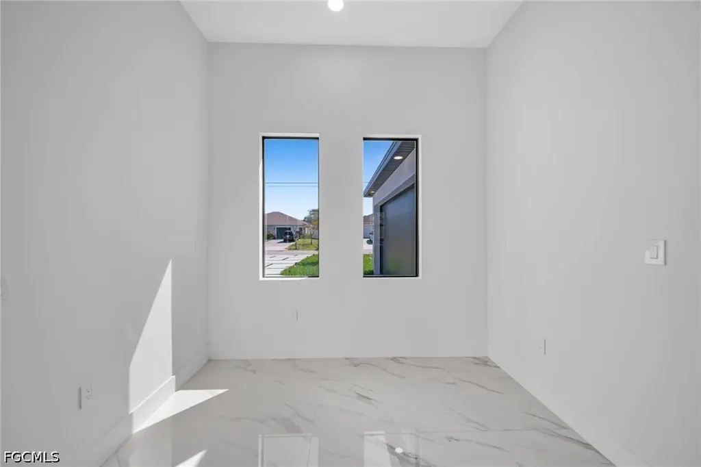 1320 NE 20th Street Cape Coral FL 33909