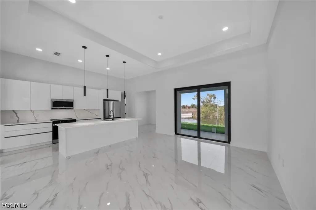 1320 NE 20th Street Cape Coral FL 33909