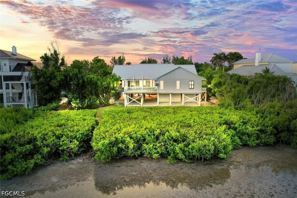 5135 Joewood Drive Sanibel FL 33957