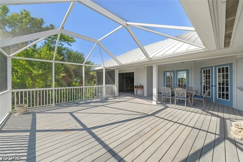 5135 Joewood Drive Sanibel FL 33957