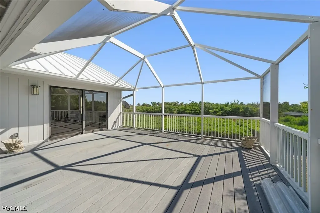 5135 Joewood Drive Sanibel FL 33957
