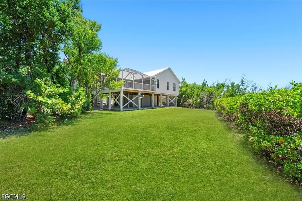 5135 Joewood Drive Sanibel FL 33957