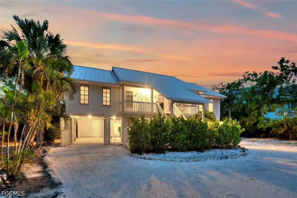 5135 Joewood Drive Sanibel FL 33957
