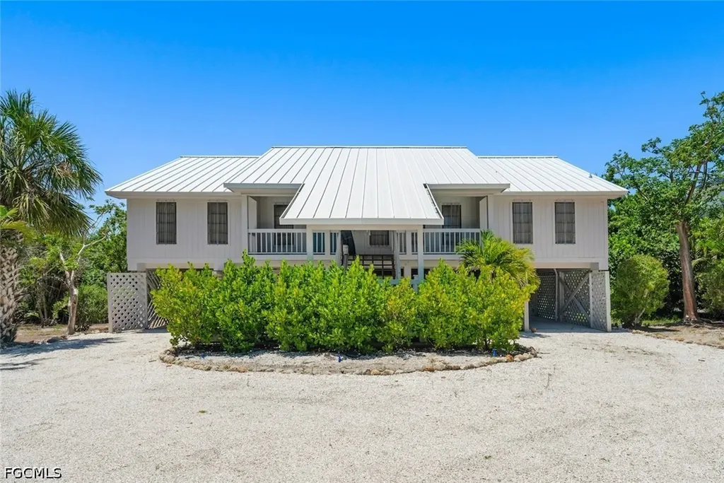 5135 Joewood Drive Sanibel FL 33957