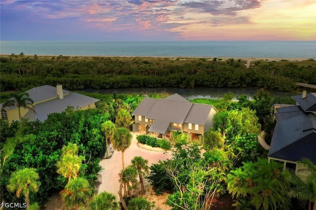 5135 Joewood Drive Sanibel FL 33957