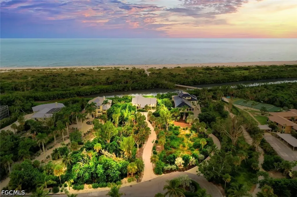 5135 Joewood Drive Sanibel FL 33957