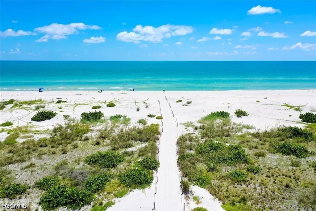 5135 Joewood Drive Sanibel FL 33957
