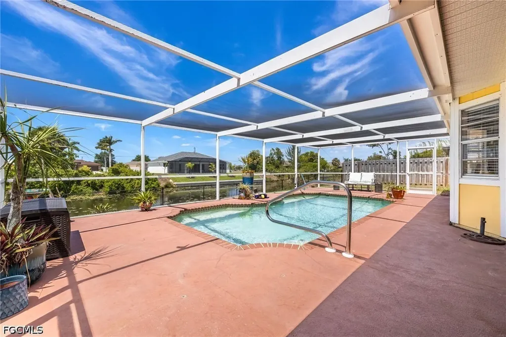 1630 SW 15th Avenue Cape Coral FL 33991