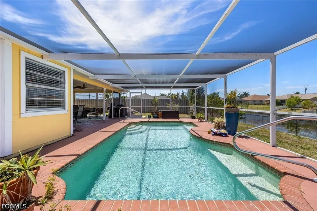 1630 SW 15th Avenue Cape Coral FL 33991