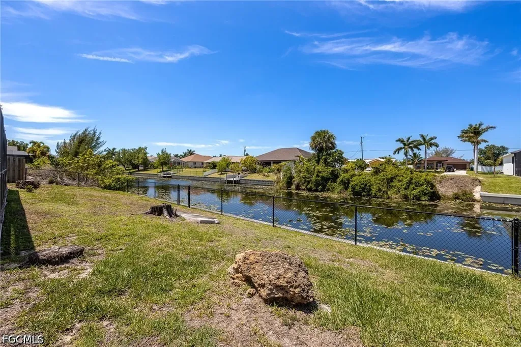 1630 SW 15th Avenue Cape Coral FL 33991