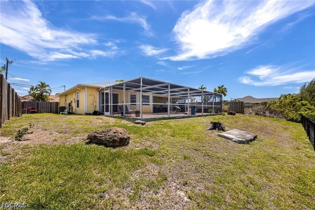 1630 SW 15th Avenue Cape Coral FL 33991