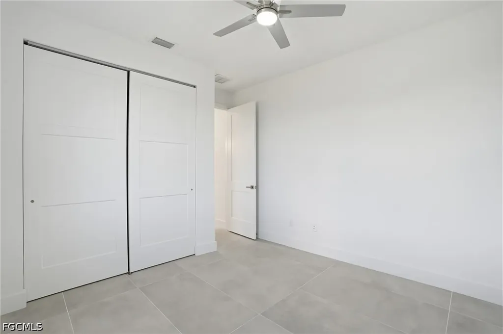 3425 NE 14th Place Cape Coral FL 33909