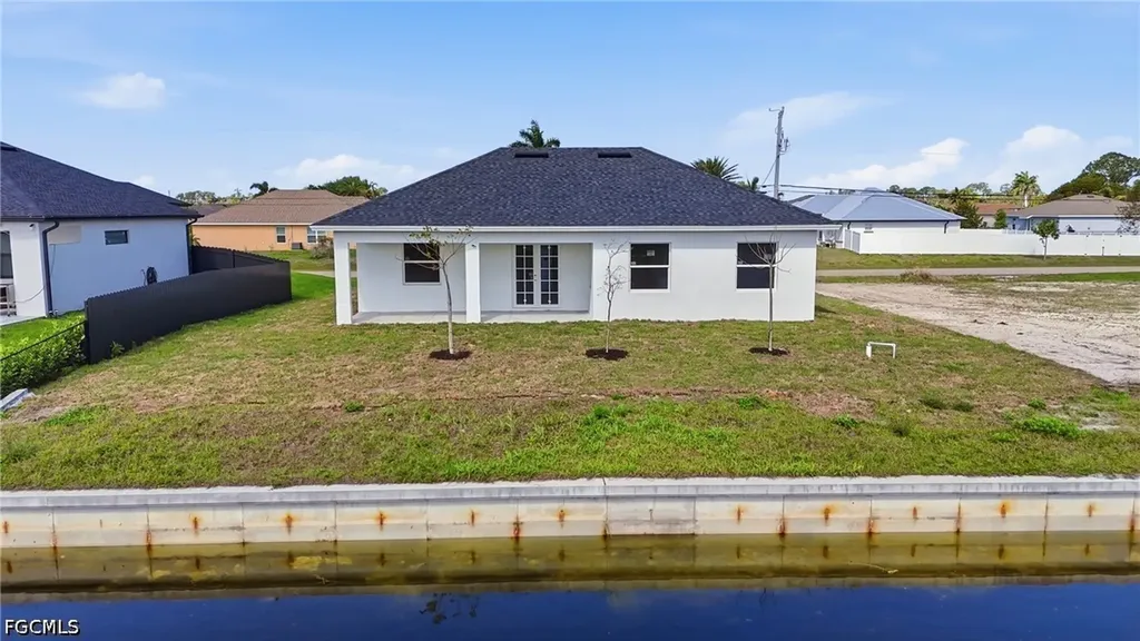 3425 NE 14th Place Cape Coral FL 33909