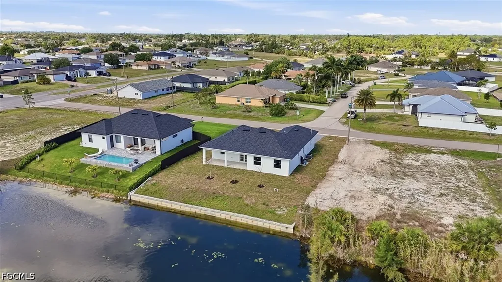3425 NE 14th Place Cape Coral FL 33909