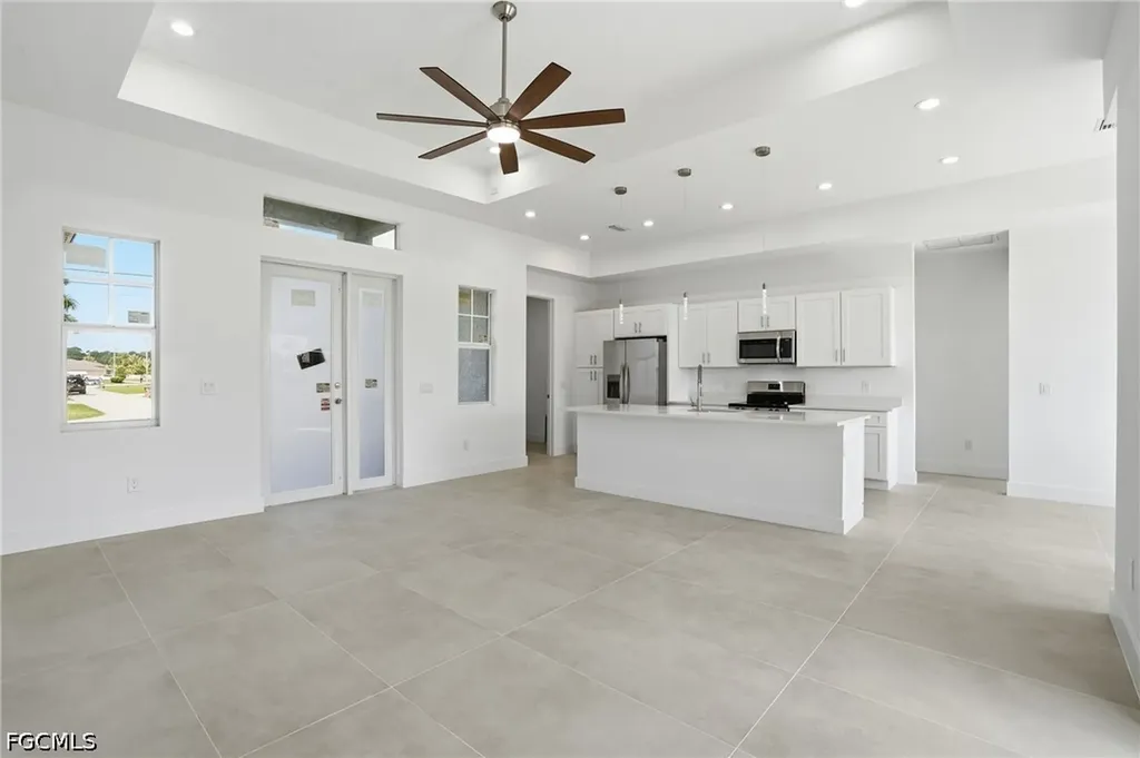 3425 NE 14th Place Cape Coral FL 33909