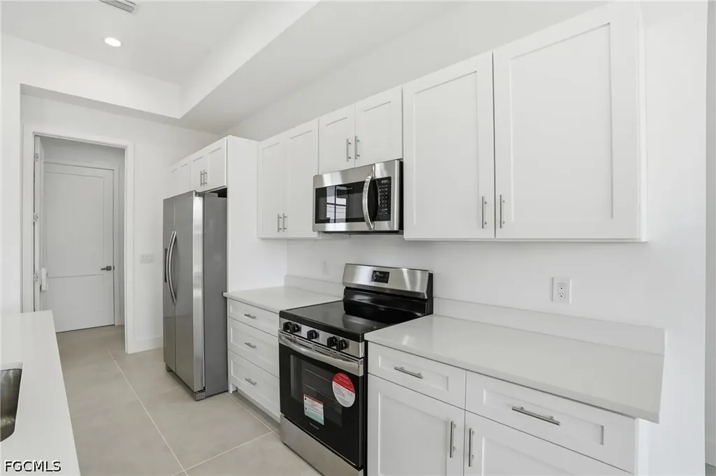 3425 NE 14th Place Cape Coral FL 33909