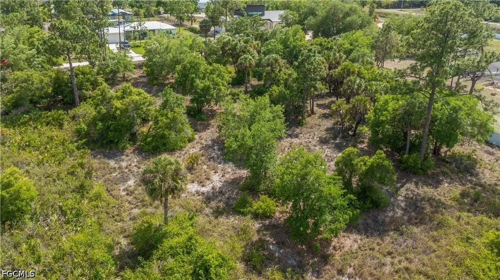 7906 23rd Place Labelle FL 33935
