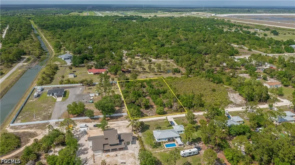7906 23rd Place Labelle FL 33935