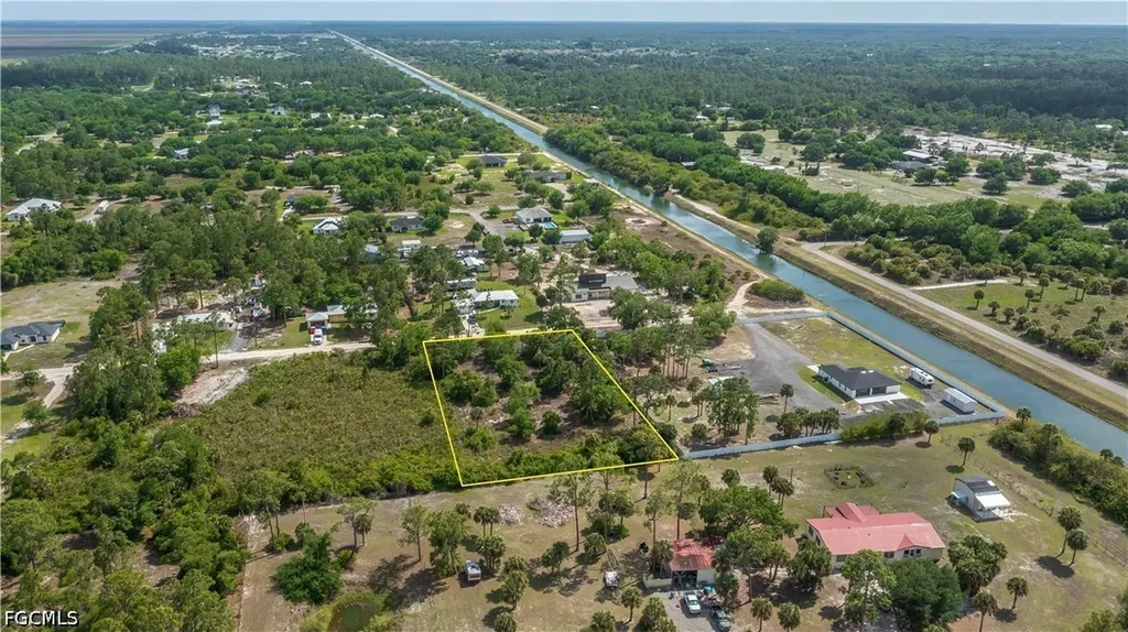 7906 23rd Place Labelle FL 33935