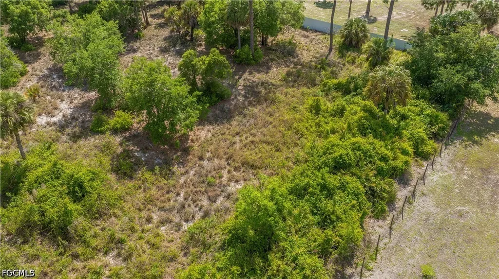 7906 23rd Place Labelle FL 33935