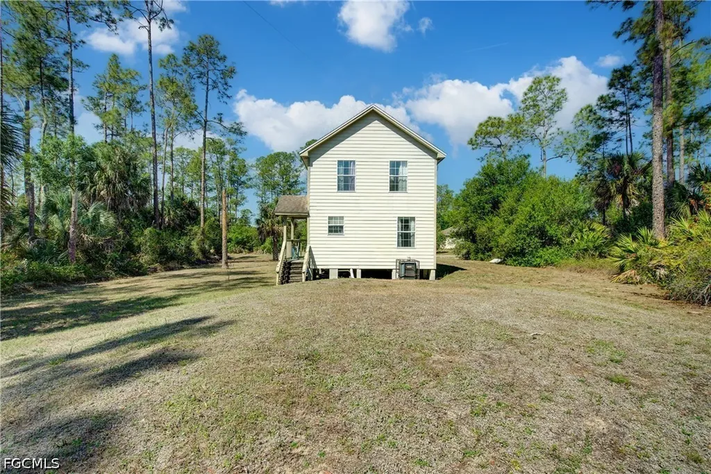 1002 Henry Avenue Lehigh Acres FL 33972