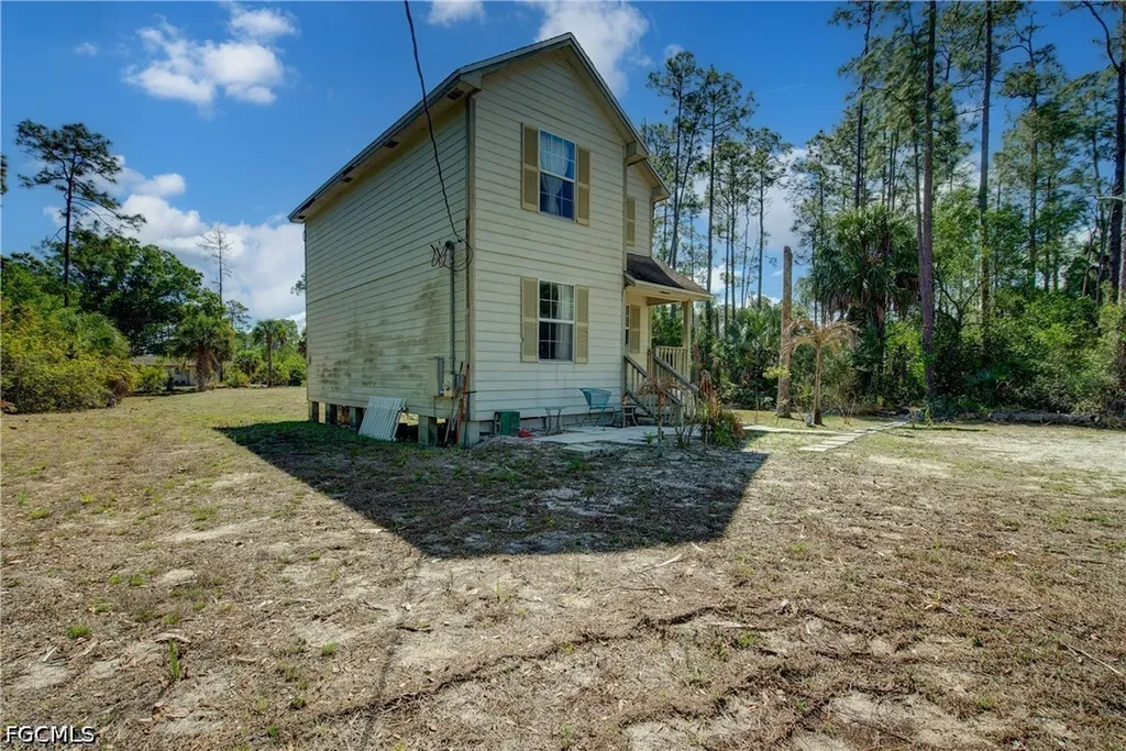 1002 Henry Avenue Lehigh Acres FL 33972