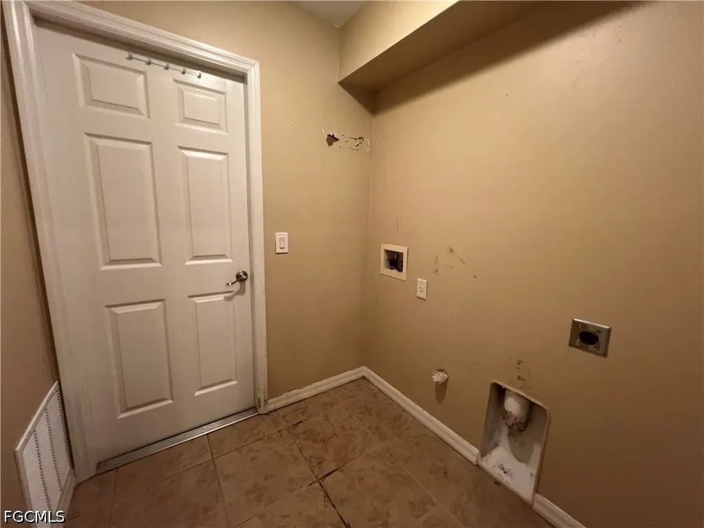 1722 NW 18th Terrace Cape Coral FL 33993