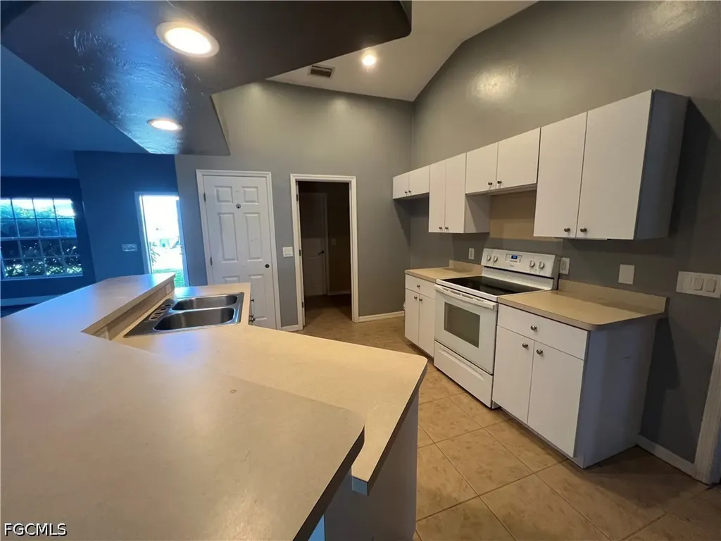 1722 NW 18th Terrace Cape Coral FL 33993