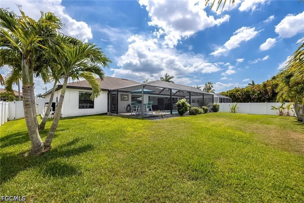 2737 SW 25th Street Cape Coral FL 33914