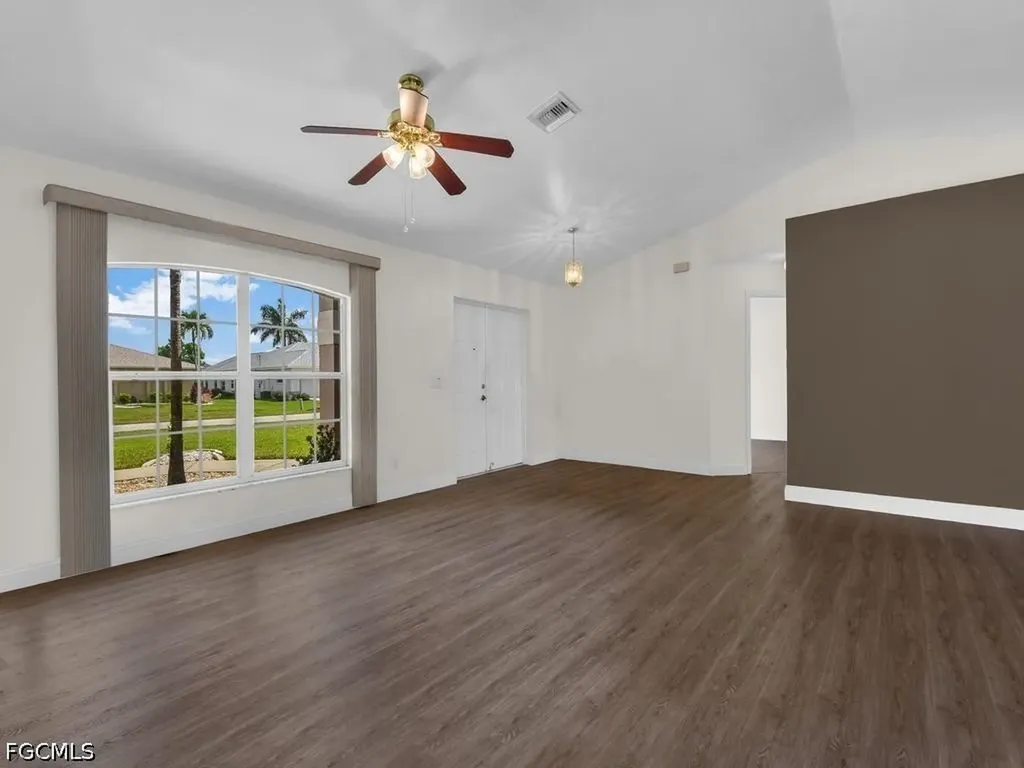 404 SE 28th Terrace Cape Coral FL 33904