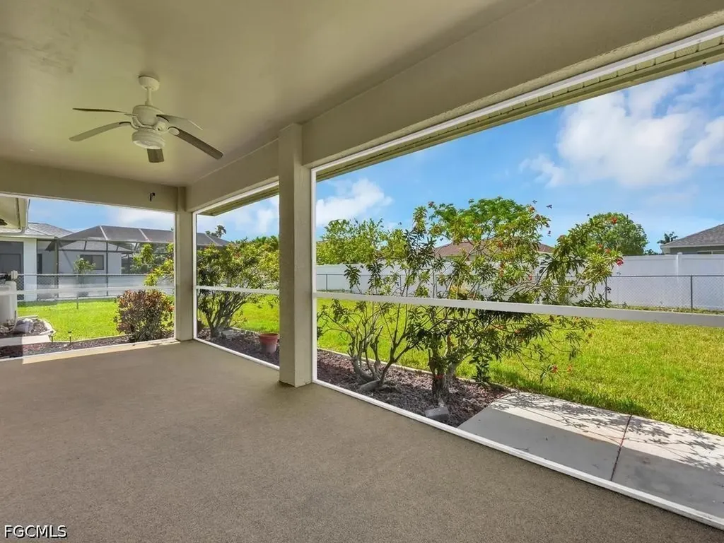 404 SE 28th Terrace Cape Coral FL 33904