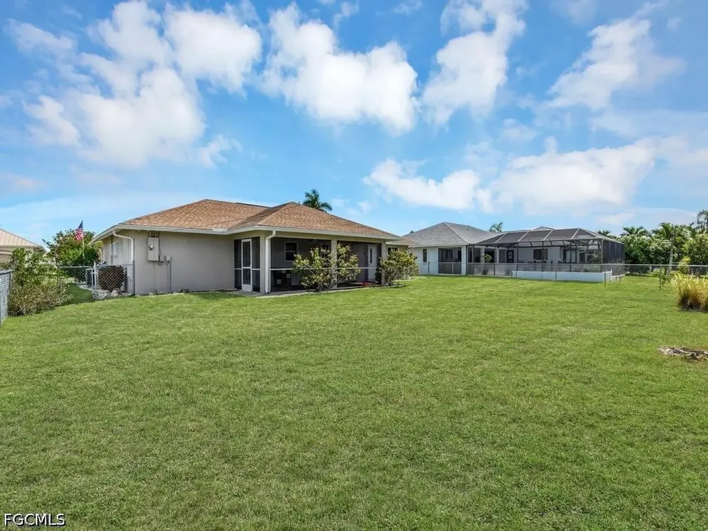 404 SE 28th Terrace Cape Coral FL 33904