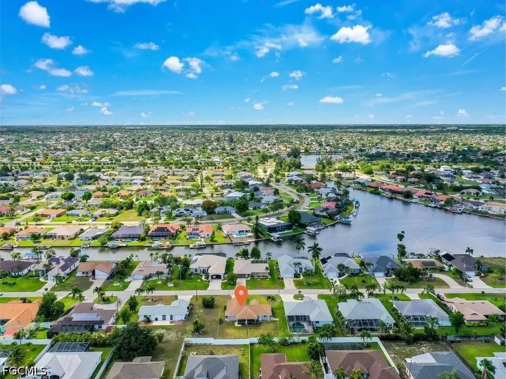 404 SE 28th Terrace Cape Coral FL 33904