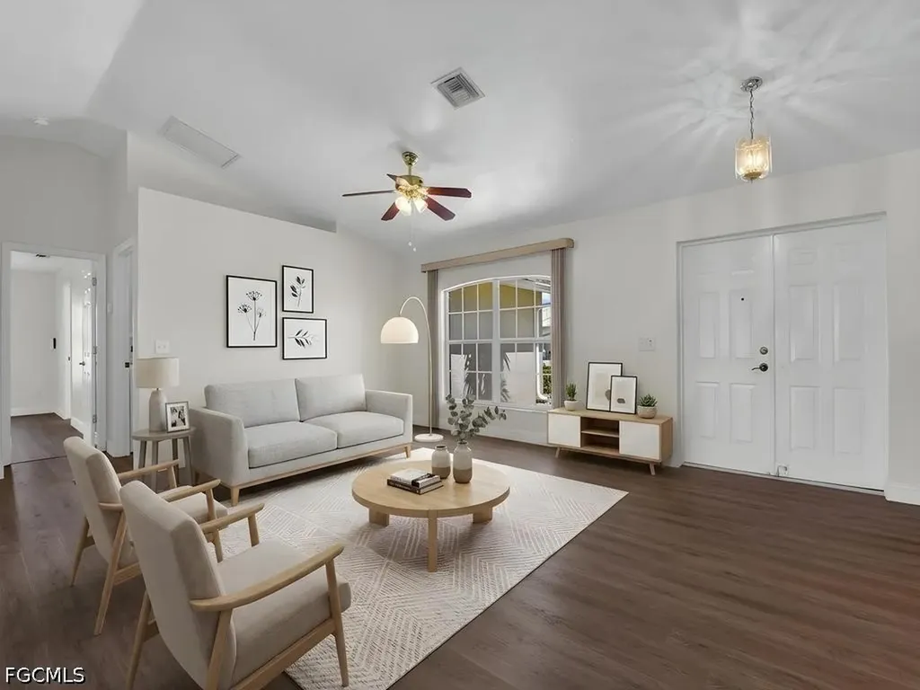 404 SE 28th Terrace Cape Coral FL 33904