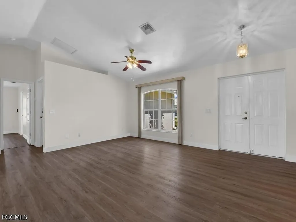 404 SE 28th Terrace Cape Coral FL 33904