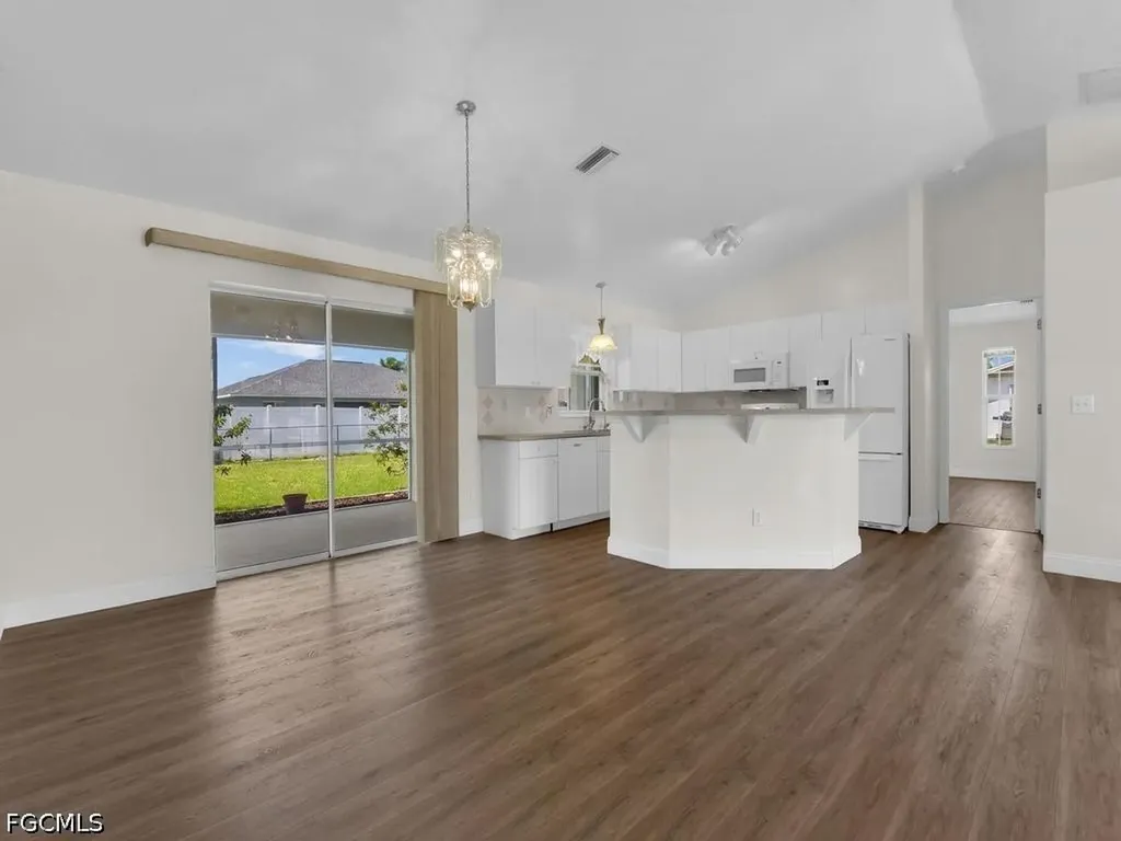 404 SE 28th Terrace Cape Coral FL 33904