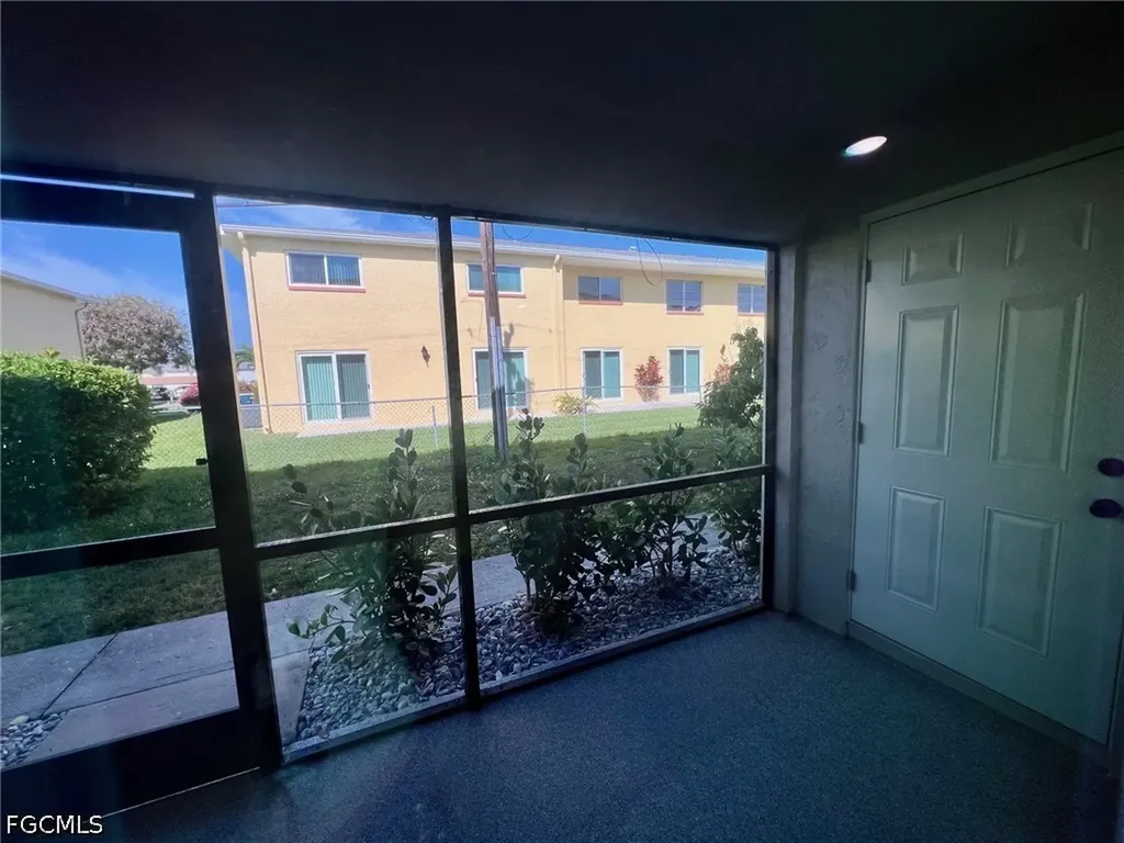 4102 SE 19th Place Cape Coral FL 33904